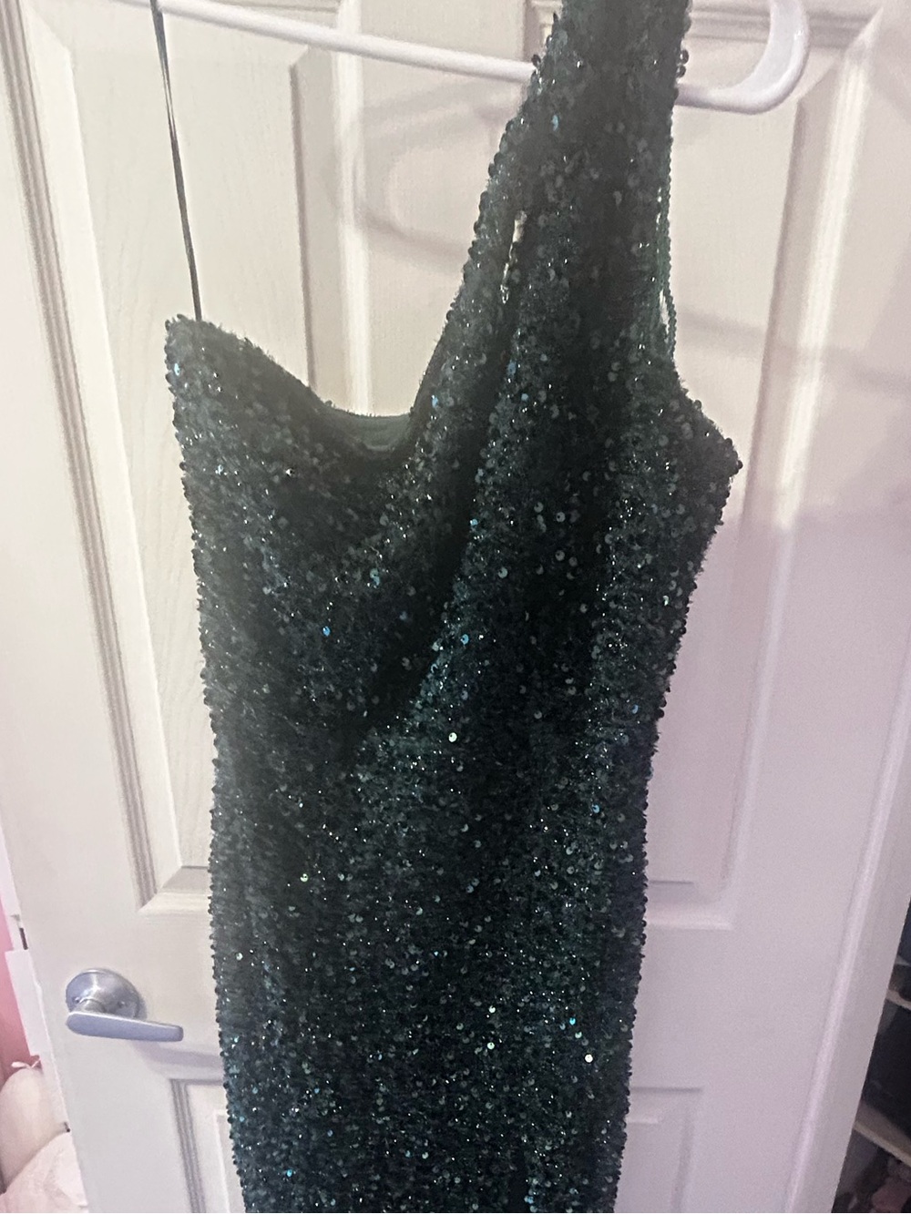 BNWT Fashion Nova Emerald One-Shoulder Sequin Gown (O $121) - Picture 4 of 8
